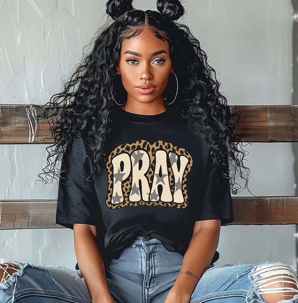 Pray Leopard - TEE