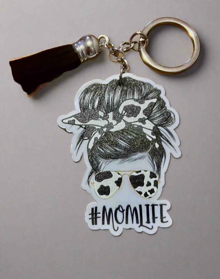 MOM LIFE KEYCHAIN